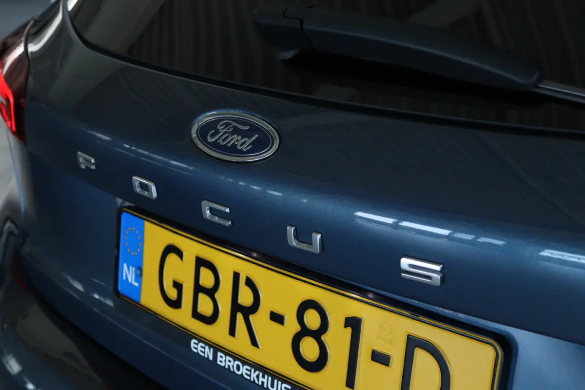 1.0 EcoBoost Hybrid ST Line | Apple Carplay/Android Auto|telefoonintegratie premium | Cruise control | Extra getint glas