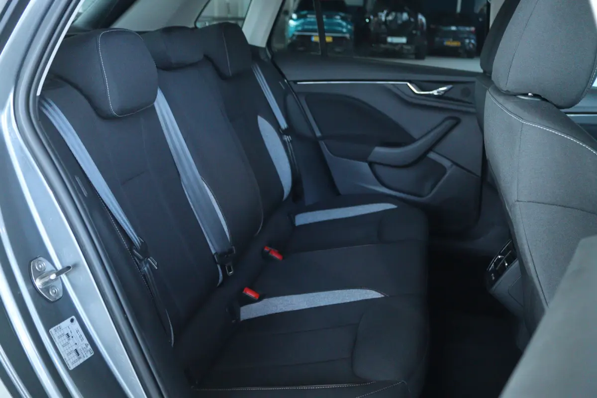 1.0 TSI Selection | Cruise Control | Navigatie | LED | Airco | Virtual Cockpit |