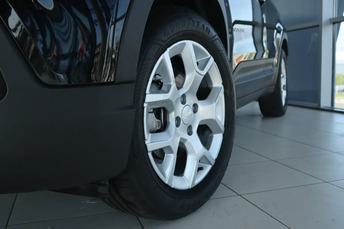Longitude 54 kWh | Adapt. Cruise | Warmtepomp | Camera | Keyless | LED | Carplay | Climate | LMV |