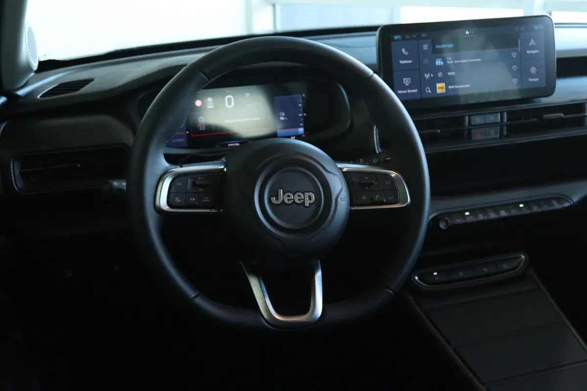 Longitude 54 kWh | Adapt. Cruise | Warmtepomp | Camera | Keyless | LED | Carplay | Climate | LMV |