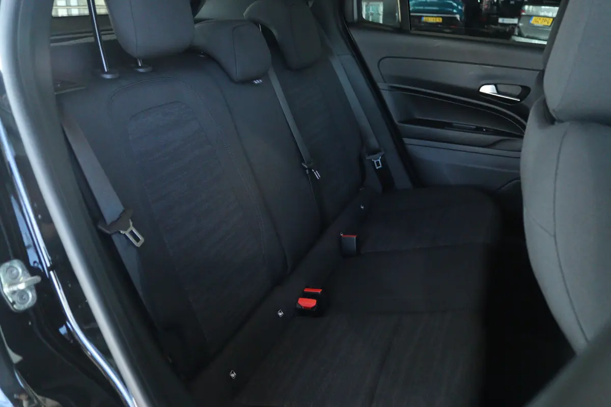 Longitude 54 kWh | Adapt. Cruise | Warmtepomp | Camera | Keyless | LED | Carplay | Climate | LMV |