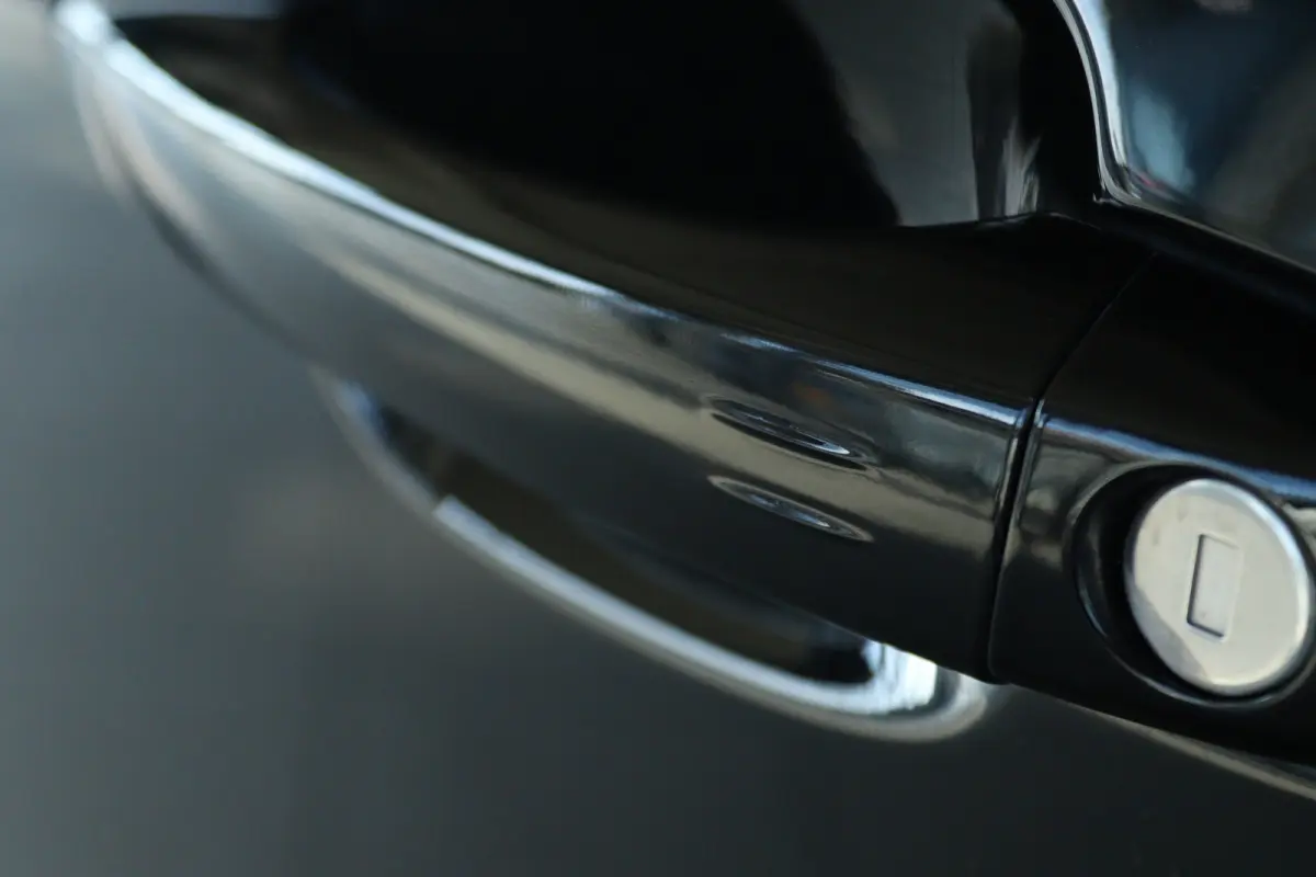 Longitude 54 kWh | Adapt. Cruise | Warmtepomp | Camera | Keyless | LED | Carplay | Climate | LMV |