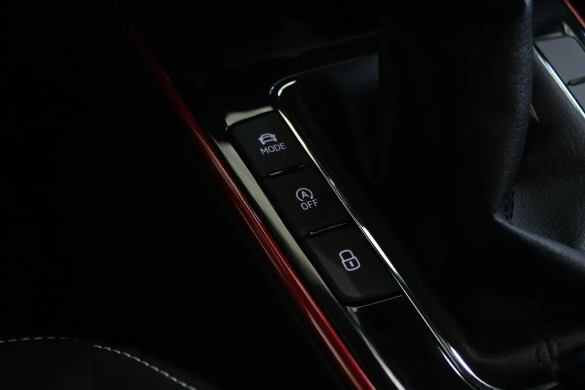 1.0 TSI Monte Carlo | Cruise Control | Carplay | Sensoren | LED | Climate |