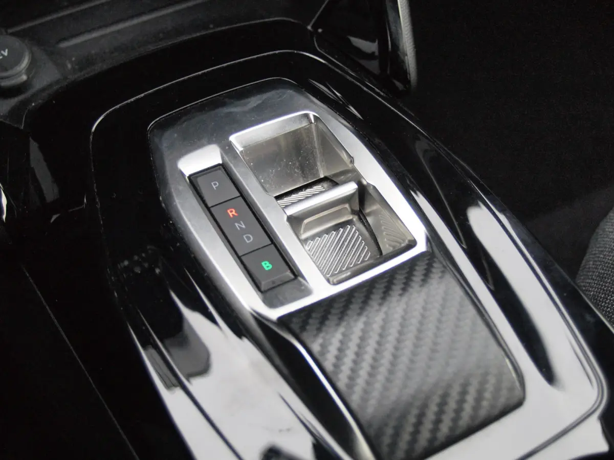EV Active 54 kWh | Nieuw Model | SOH 94% | Warmtepomp | Apple Carplay | Dealeronderhouden | NL-Auto |