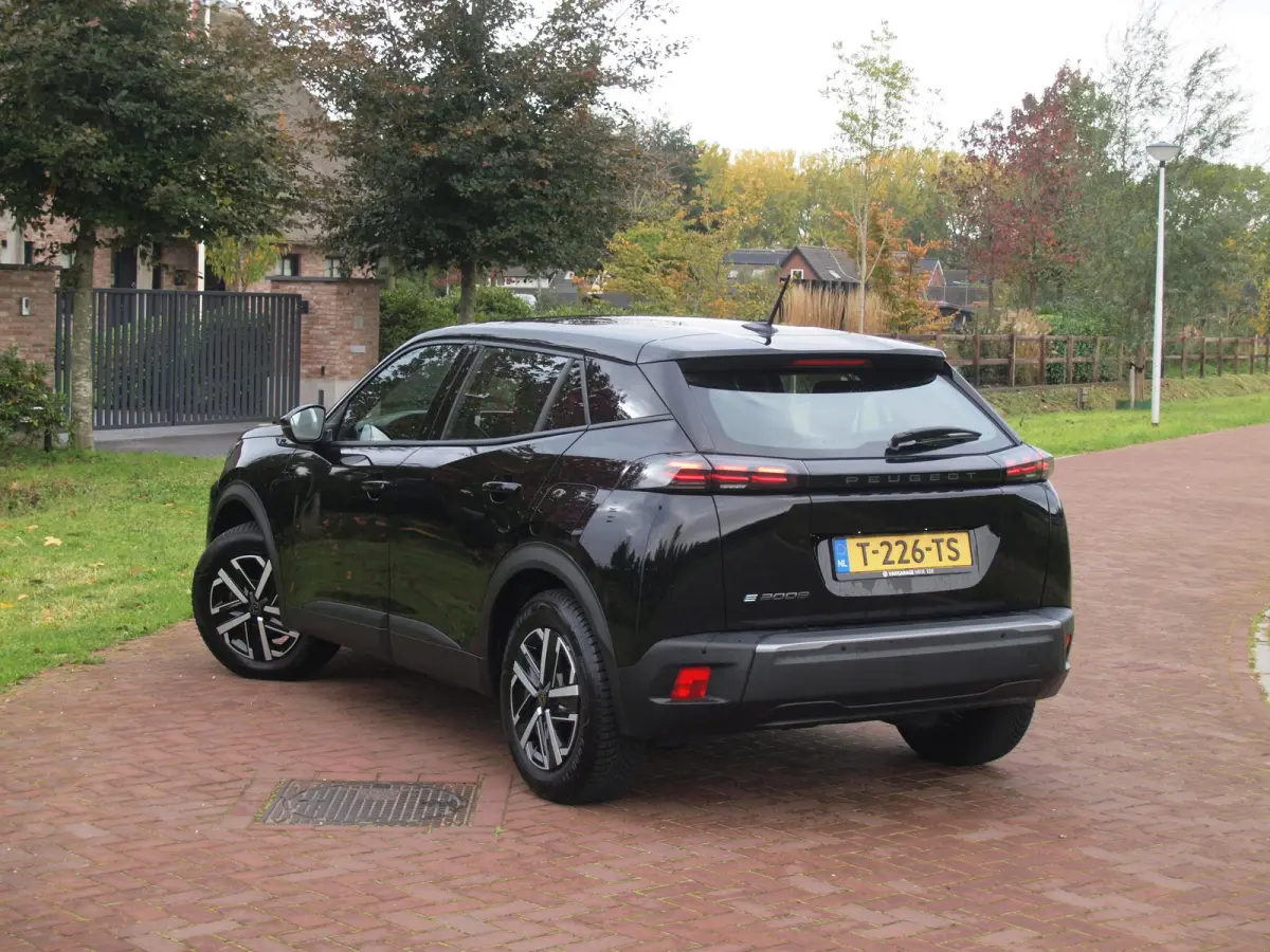EV Active 54 kWh | Nieuw Model | SOH 94% | Warmtepomp | Apple Carplay | Dealeronderhouden | NL-Auto |