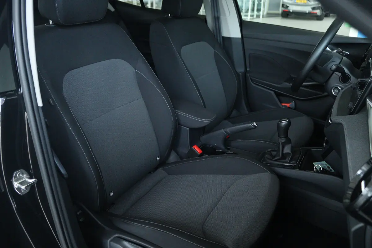 1.0 TSI Selection | Cruise Control | Carplay | LED | Elektrische Ramen | Airco |