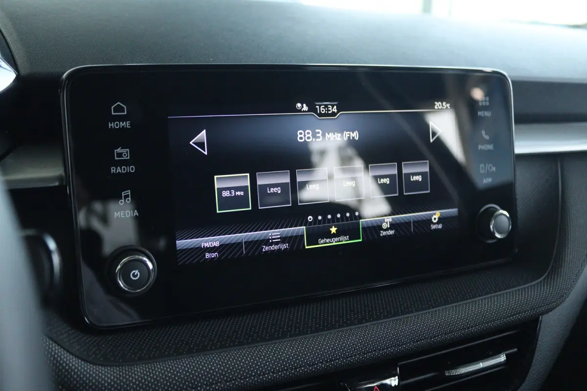 1.0 TSI Selection | Cruise Control | Carplay | LED | Elektrische Ramen | Airco |