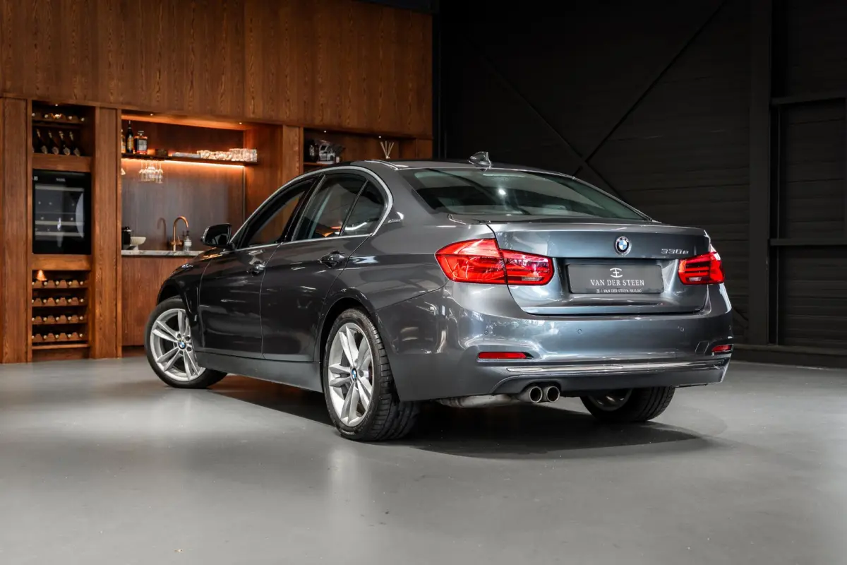 330e High Executive Dealer Onderhouden | NL Auto | Sportstoelen