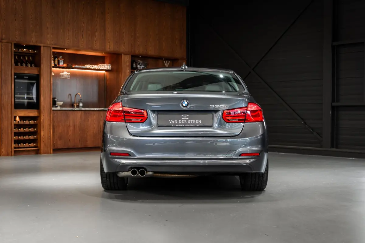 330e High Executive Dealer Onderhouden | NL Auto | Sportstoelen
