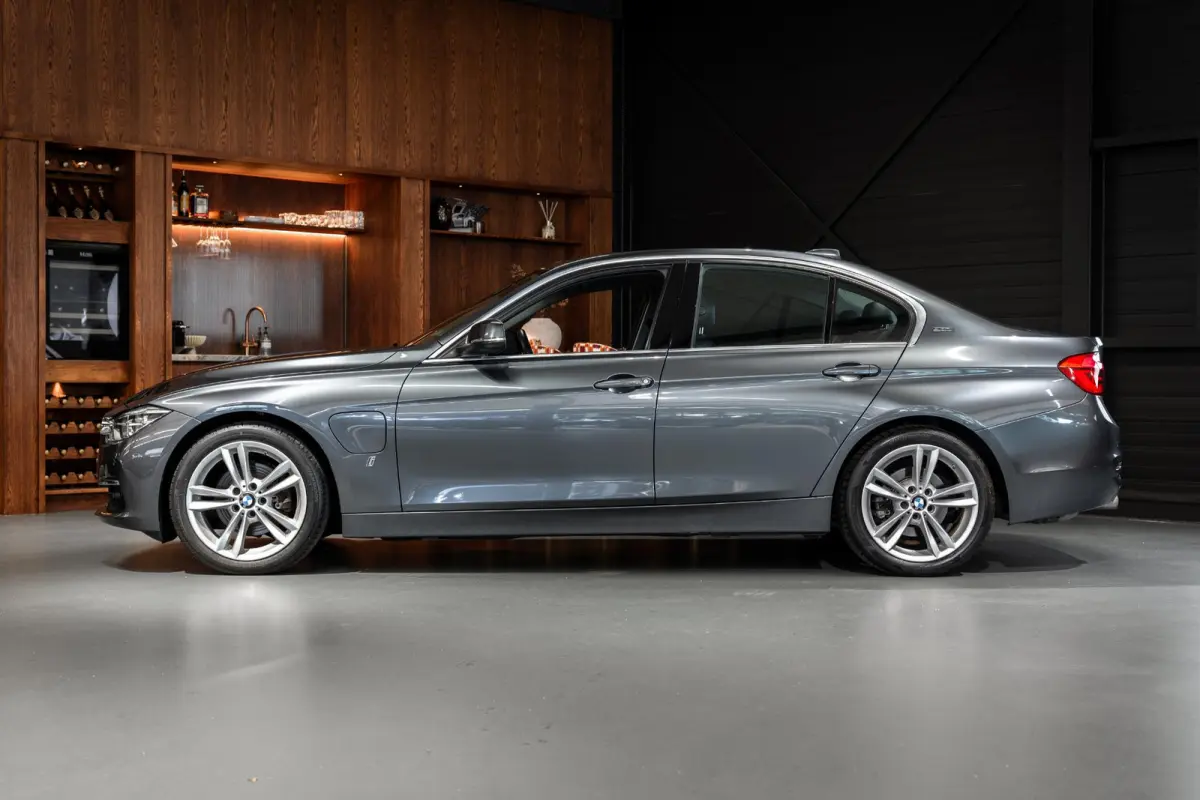 330e High Executive Dealer Onderhouden | NL Auto | Sportstoelen