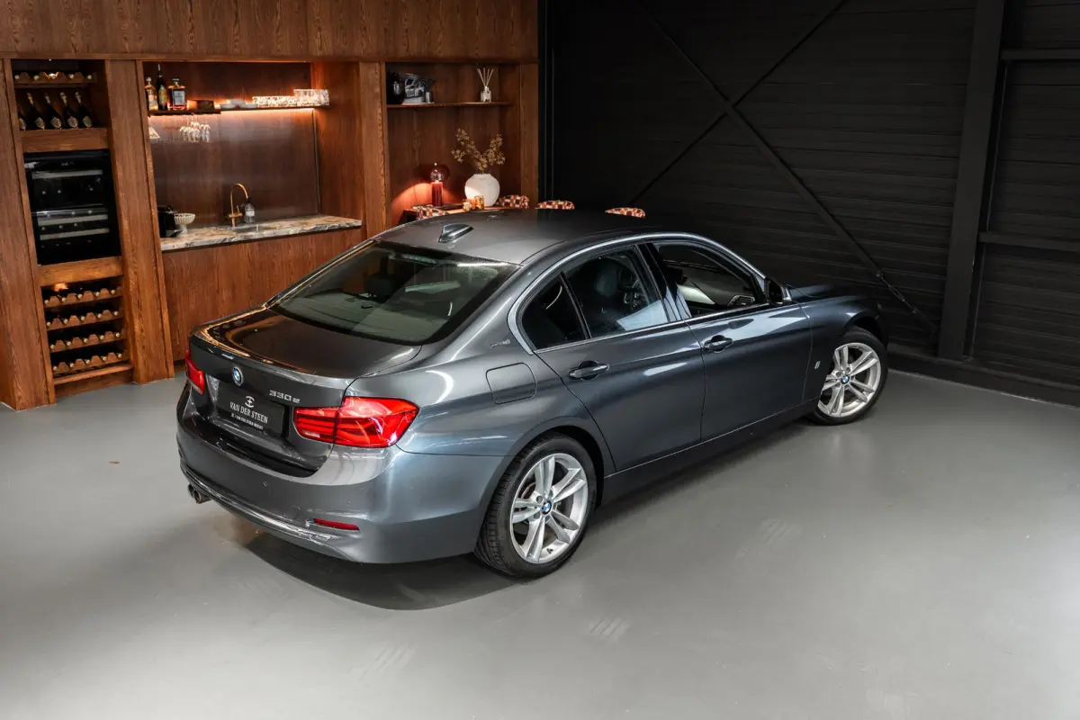 330e High Executive Dealer Onderhouden | NL Auto | Sportstoelen