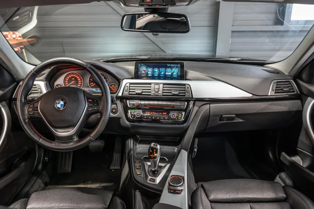 330e High Executive Dealer Onderhouden | NL Auto | Sportstoelen