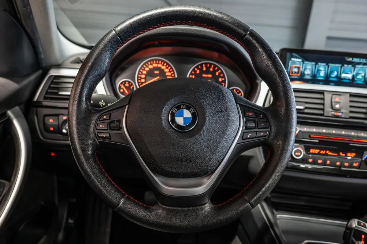 330e High Executive Dealer Onderhouden | NL Auto | Sportstoelen