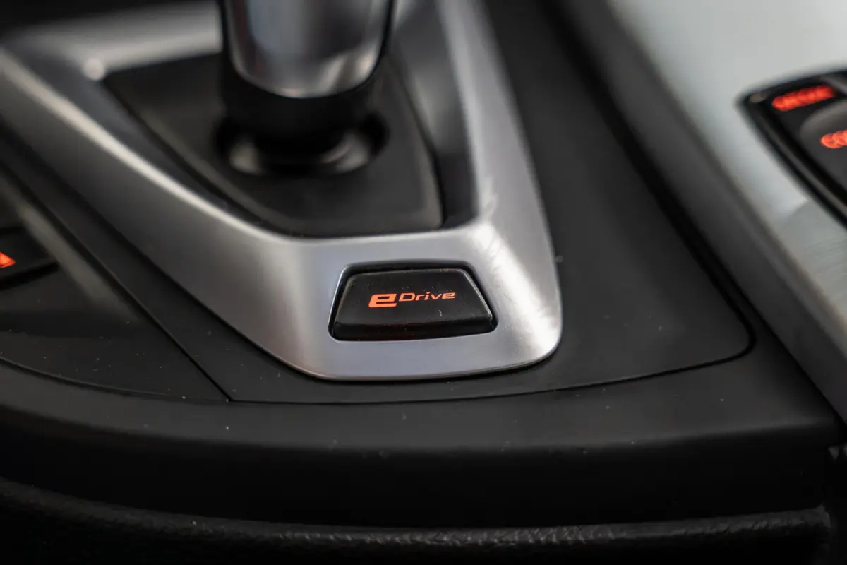 330e High Executive Dealer Onderhouden | NL Auto | Sportstoelen