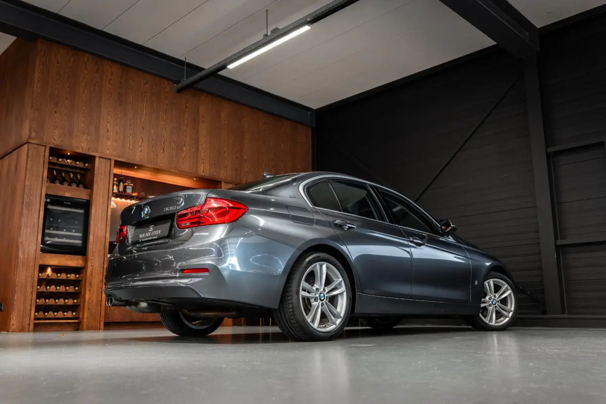 330e High Executive Dealer Onderhouden | NL Auto | Sportstoelen