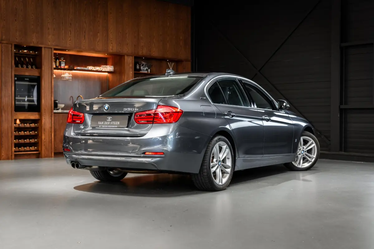 330e High Executive Dealer Onderhouden | NL Auto | Sportstoelen