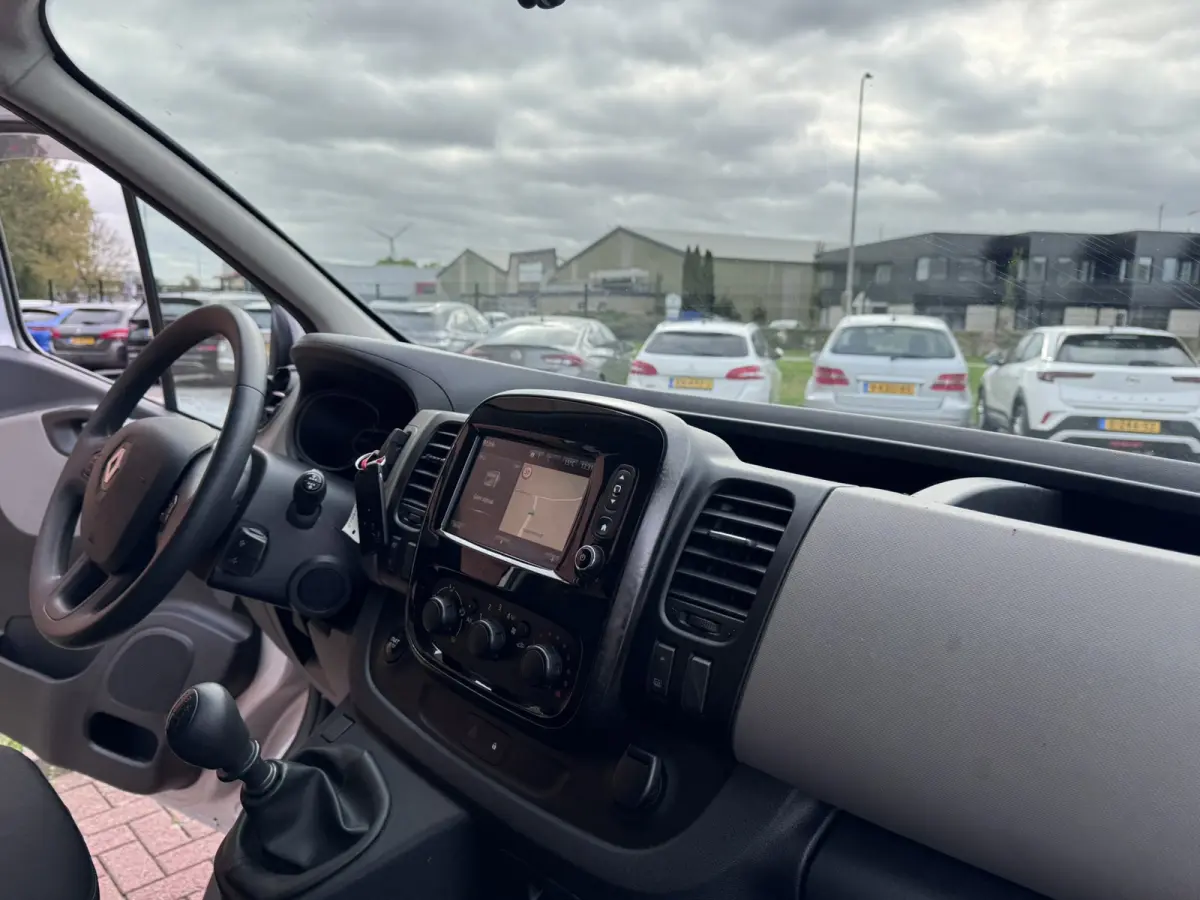 1.6 dCi T29 L2H1 DC Comfort, BTW, Euro 6, 5 Persoons, Navigatie, PDC