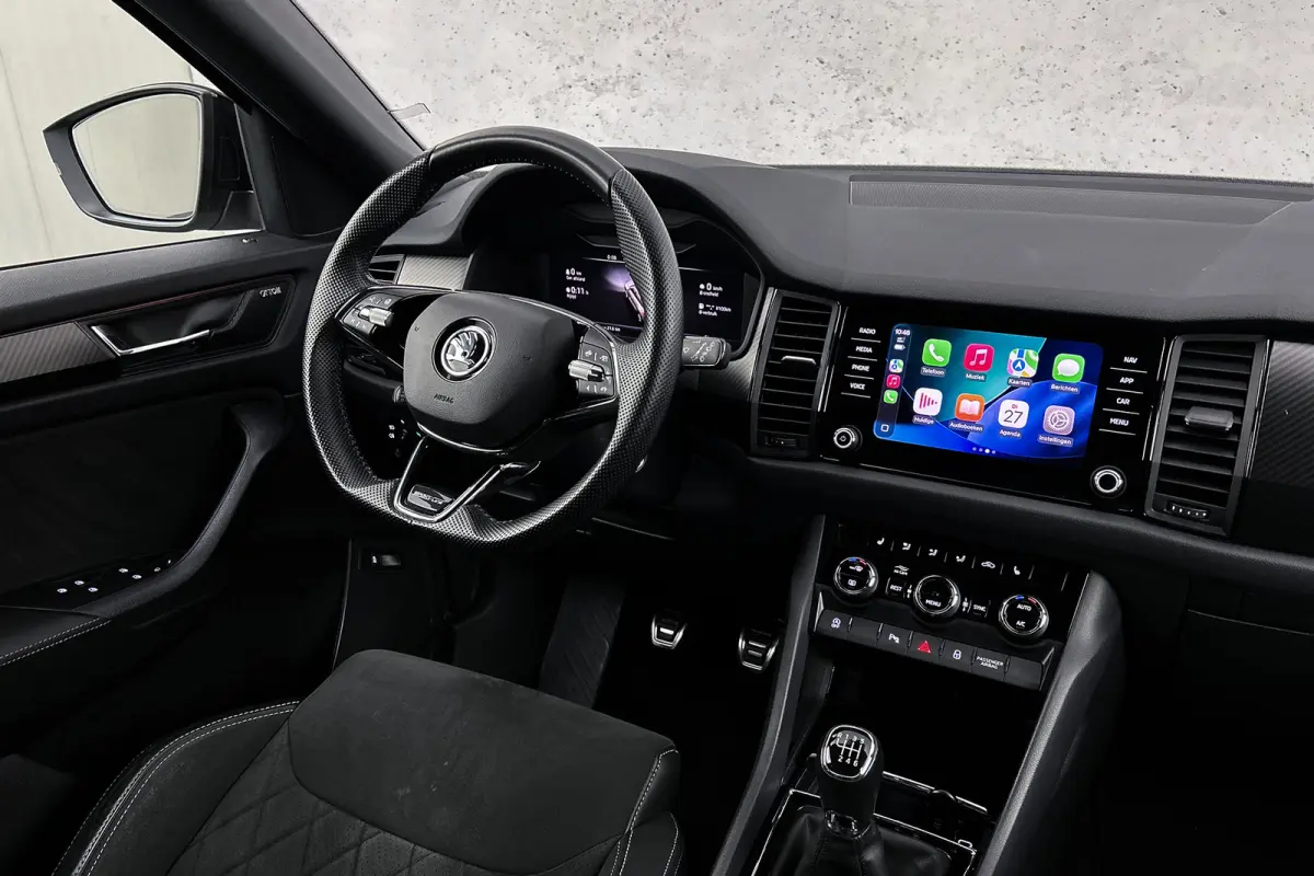 1.5 TSI Sportline Business | Trekhaak | Stoelverwarming | LED | Camera