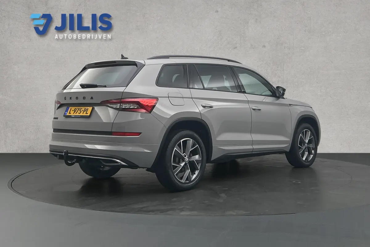 1.5 TSI Sportline Business | Trekhaak | Stoelverwarming | LED | Camera