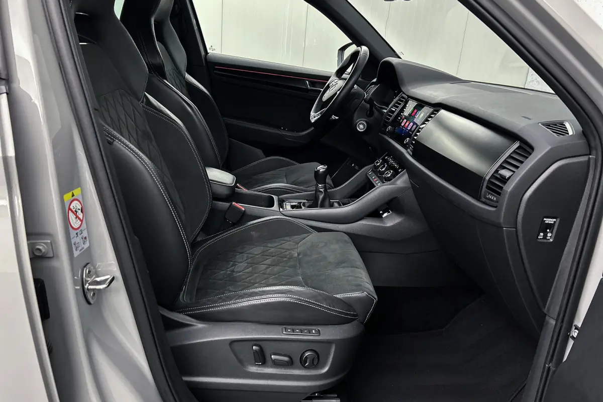 1.5 TSI Sportline Business | Trekhaak | Stoelverwarming | LED | Camera