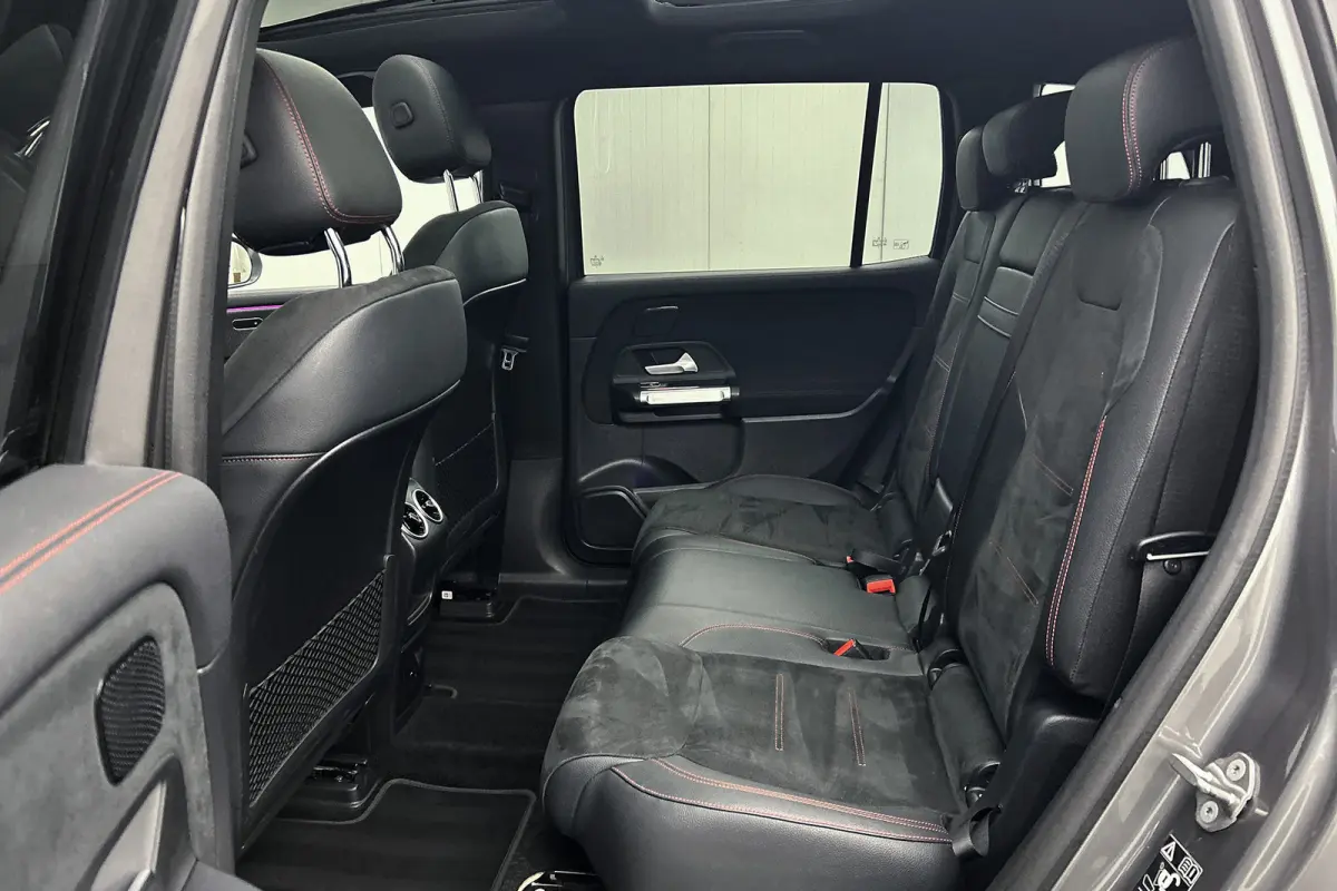 300 4MATIC AMG Line | 7 persoons | Panoramadak | Rondomzicht camera
