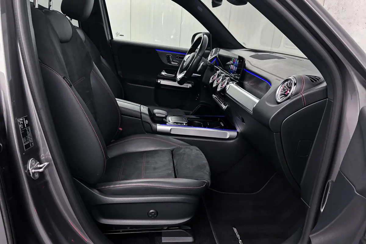 300 4MATIC AMG Line | 7 persoons | Panoramadak | Rondomzicht camera