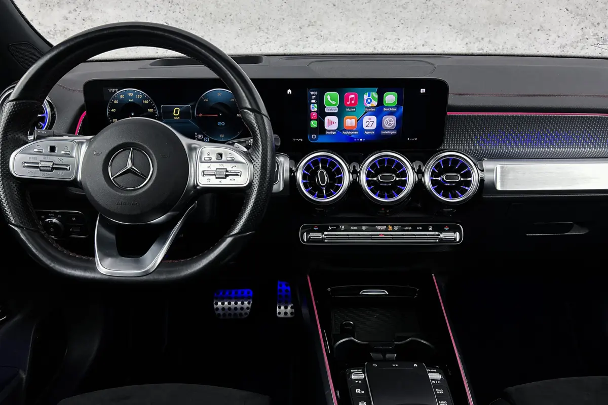 300 4MATIC AMG Line | 7 persoons | Panoramadak | Rondomzicht camera