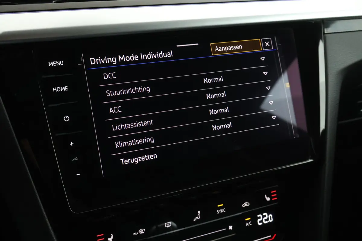 1.4 TSI 245pk eHybrid R-Line Business+ Trekhaak 360Camera Leder Panoramadak LED Keyless Stoelverwarming Virtual Cockpit Navigatie
