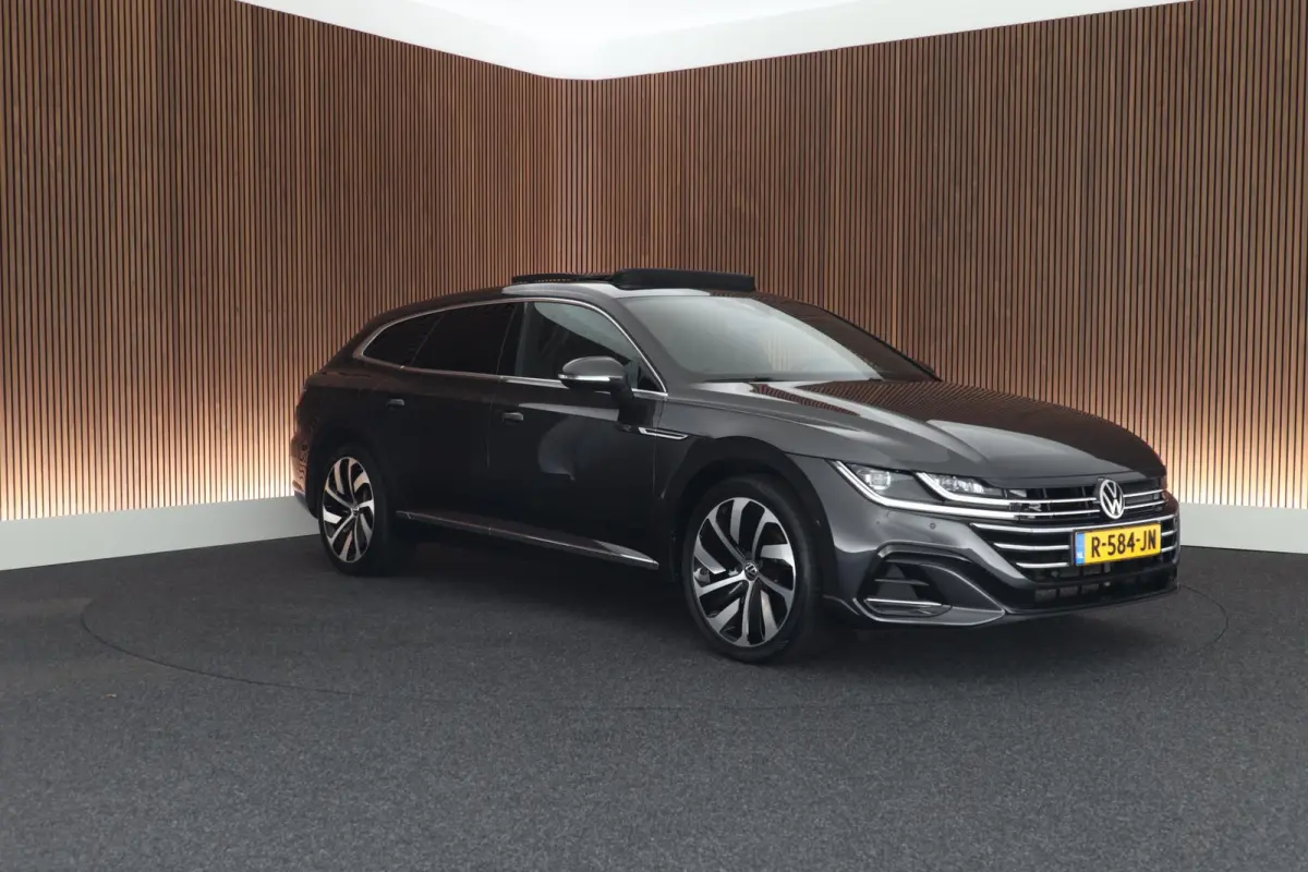 1.4 TSI 245pk eHybrid R-Line Business+ Trekhaak 360Camera Leder Panoramadak LED Keyless Stoelverwarming Virtual Cockpit Navigatie