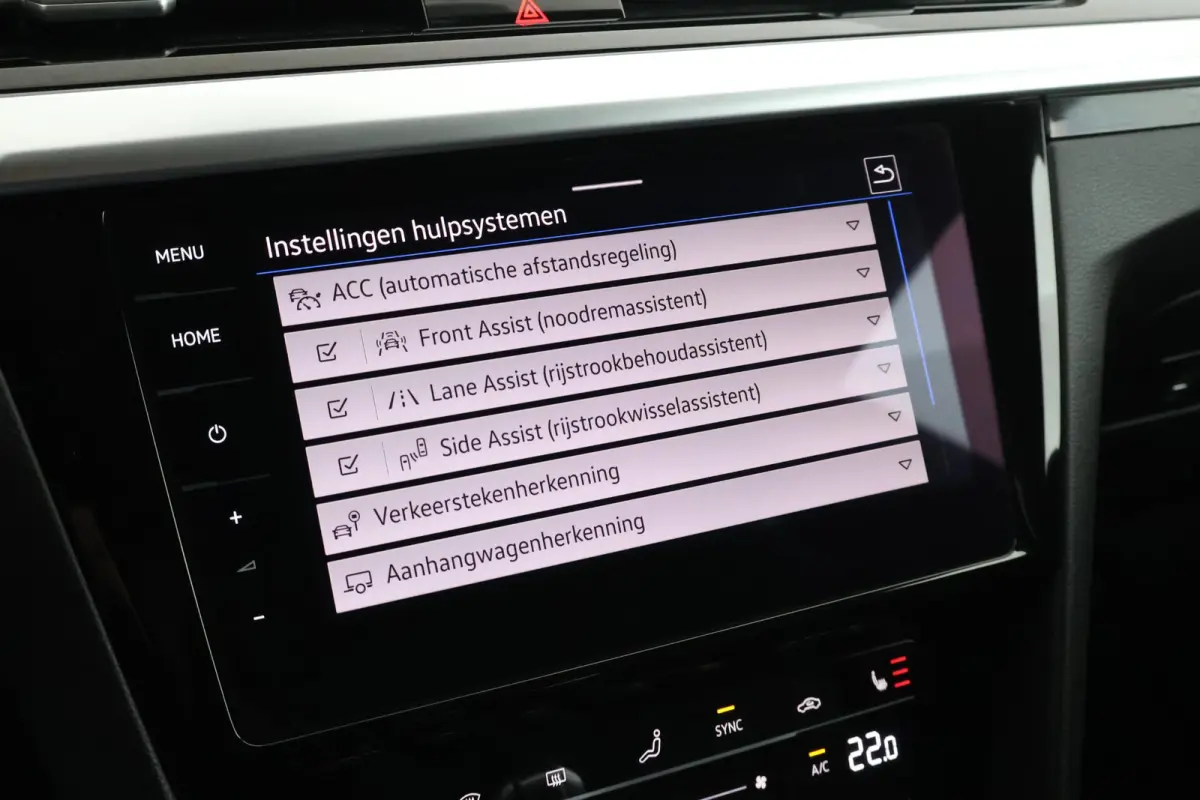1.4 TSI 245pk eHybrid R-Line Business+ Trekhaak 360Camera Leder Panoramadak LED Keyless Stoelverwarming Virtual Cockpit Navigatie