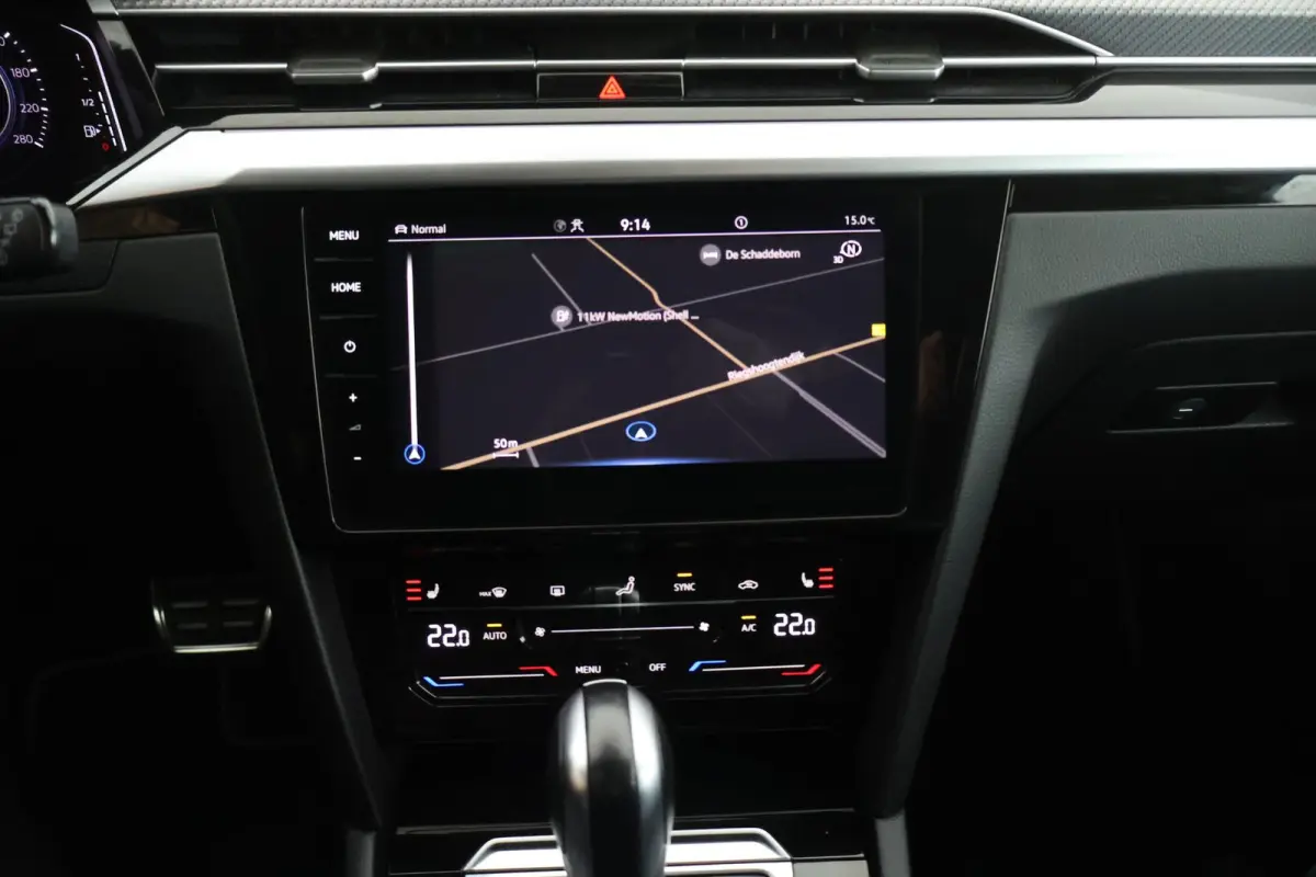 1.4 TSI 245pk eHybrid R-Line Business+ Trekhaak 360Camera Leder Panoramadak LED Keyless Stoelverwarming Virtual Cockpit Navigatie
