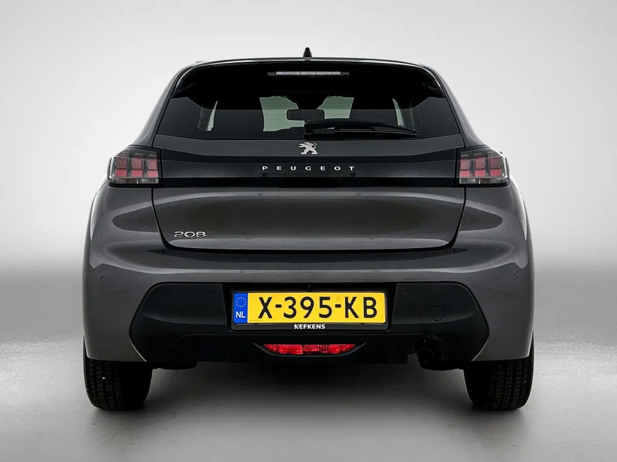 Style 75pk | Navigatie | Camera | Airco | | Cruise Control | Licht Metalen Velgen 16"