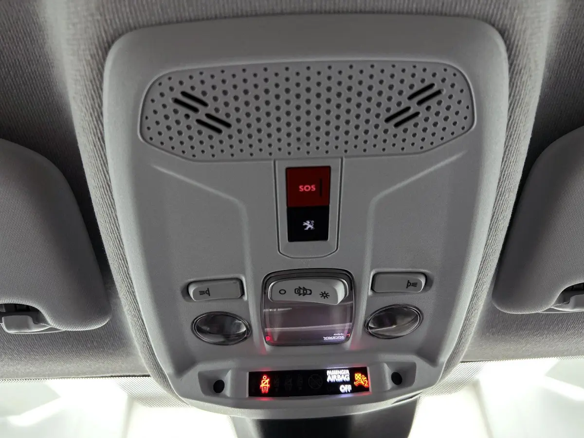 Style 75pk | Navigatie | Camera | Airco | | Cruise Control | Licht Metalen Velgen 16"