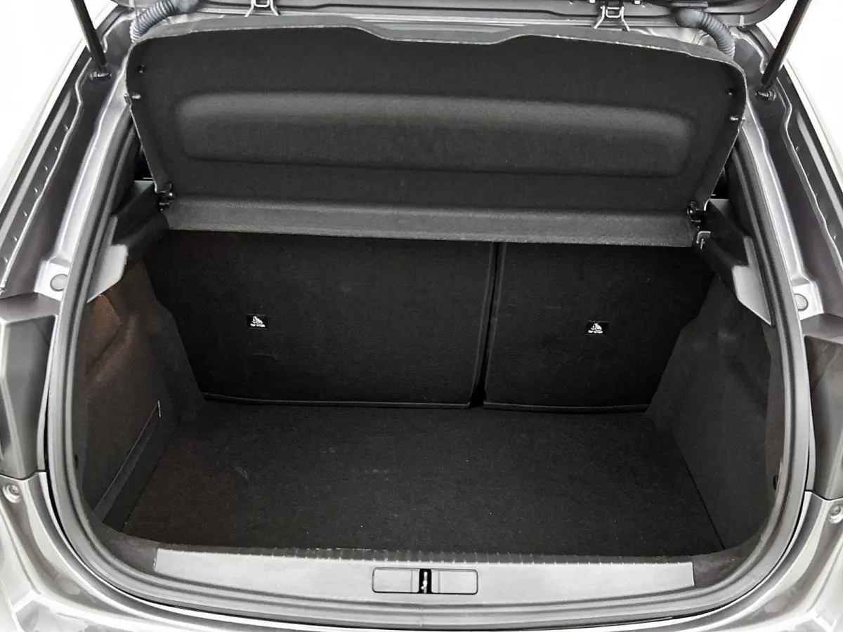 Style 75pk | Navigatie | Camera | Airco | | Cruise Control | Licht Metalen Velgen 16"