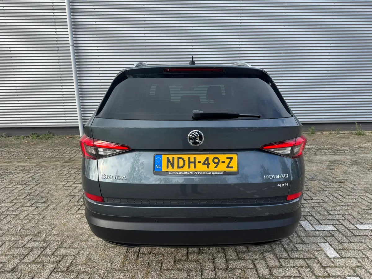 2.0 TSI 4x4 Style Business 7p.,leder/alcantara,Nav/Camera/Carplay-Android,Trekhaak