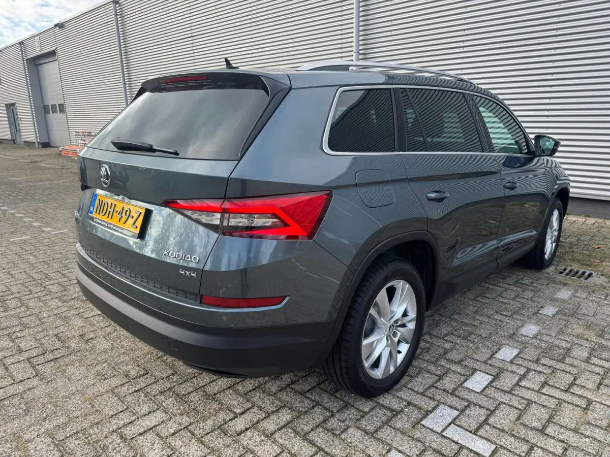 2.0 TSI 4x4 Style Business 7p.,leder/alcantara,Nav/Camera/Carplay-Android,Trekhaak