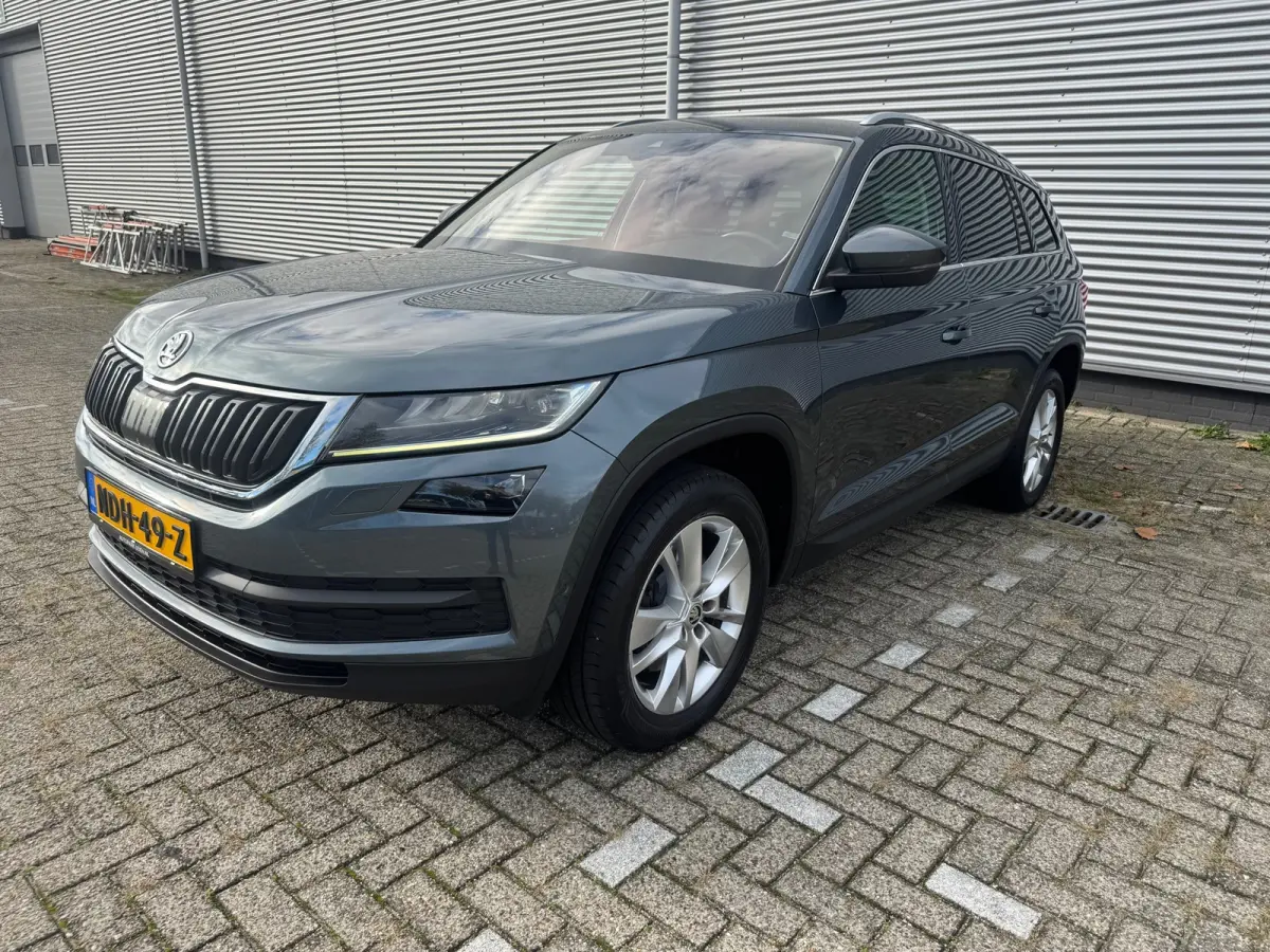 2.0 TSI 4x4 Style Business 7p.,leder/alcantara,Nav/Camera/Carplay-Android,Trekhaak
