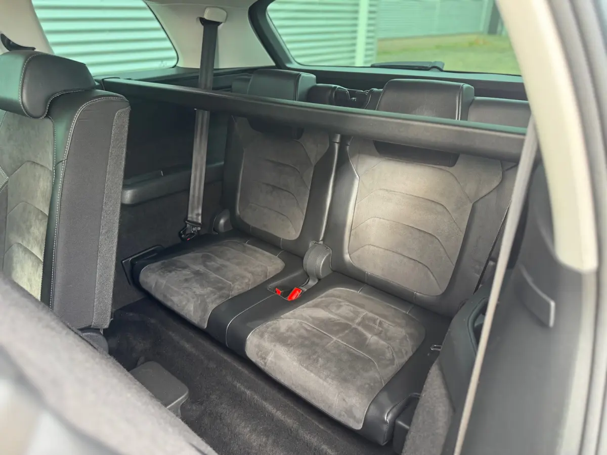 2.0 TSI 4x4 Style Business 7p.,leder/alcantara,Nav/Camera/Carplay-Android,Trekhaak