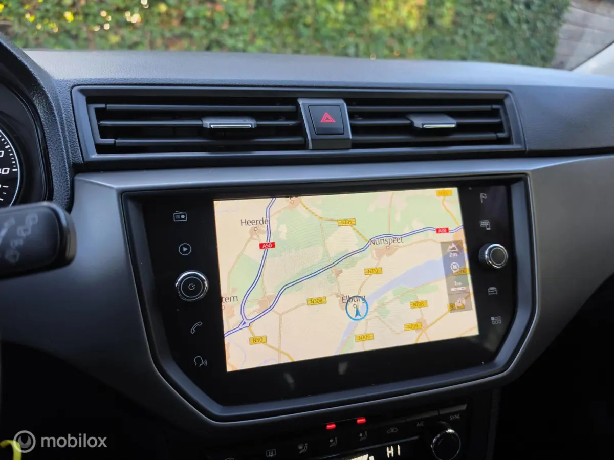 1.0 TSI FR Business Intense