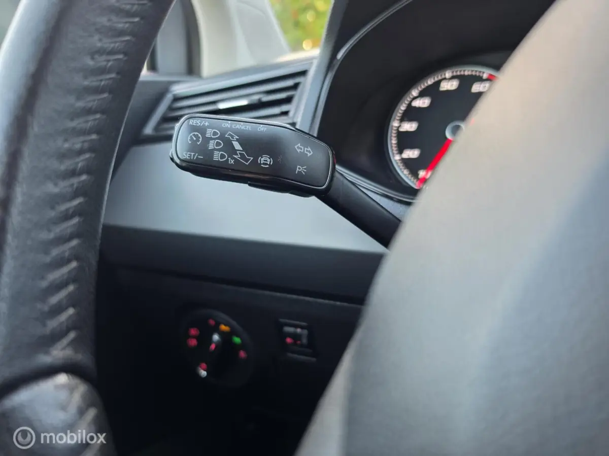 1.0 TSI FR Business Intense