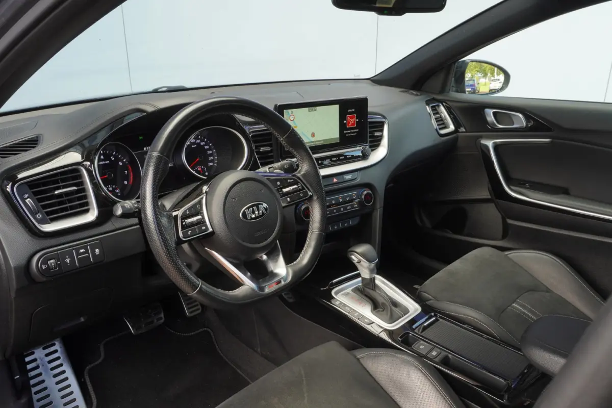 1.5 T-GDi MHEV GT-Line 160PK / Camera / LED / Stuur&Stoelverw. / 1EIG /Afn.Trekhaak / = DEALER ONDERHOUDEN !!