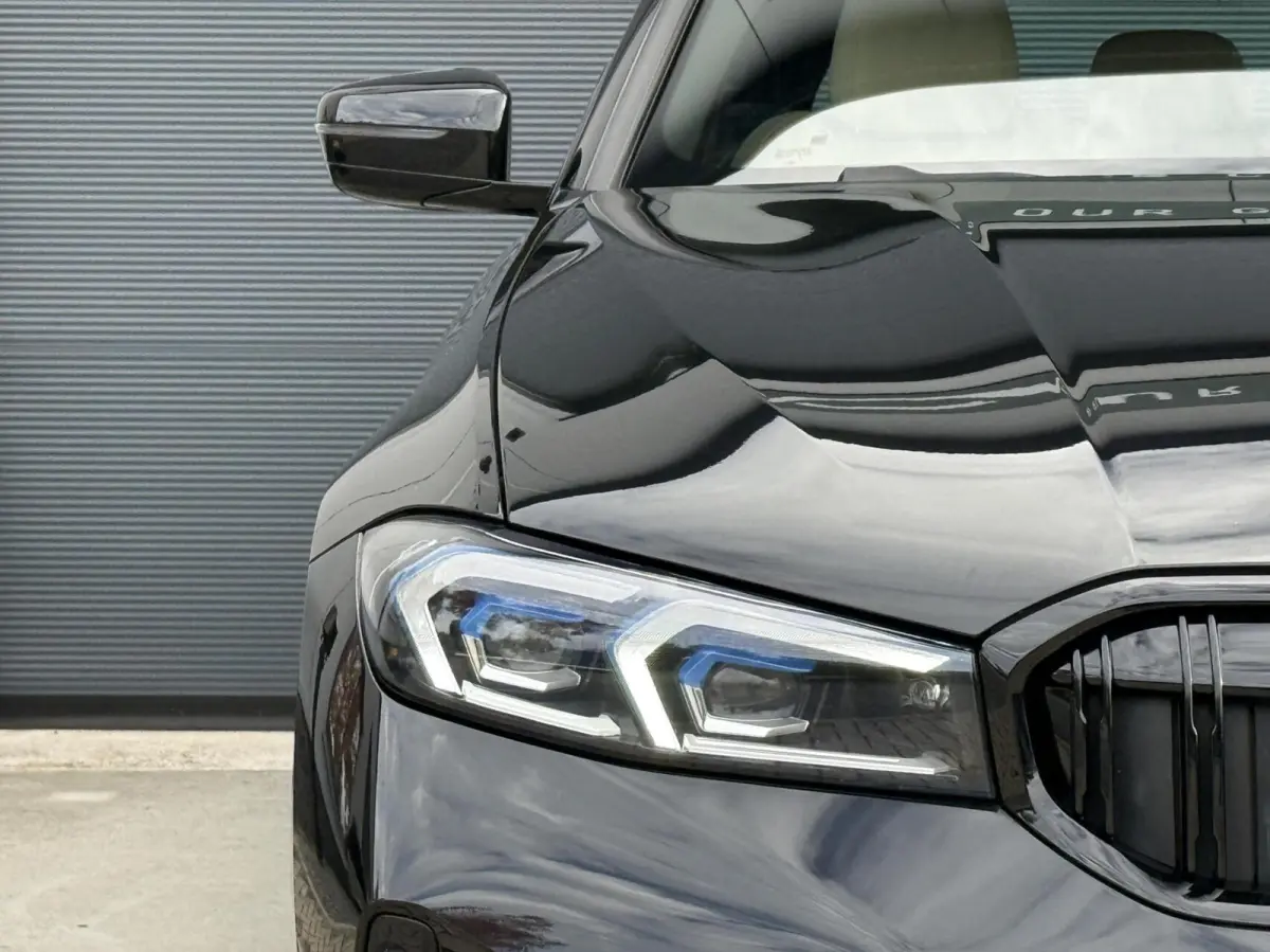 320e M-sport|PANO|Leer|Hifi|Sfeer|18''