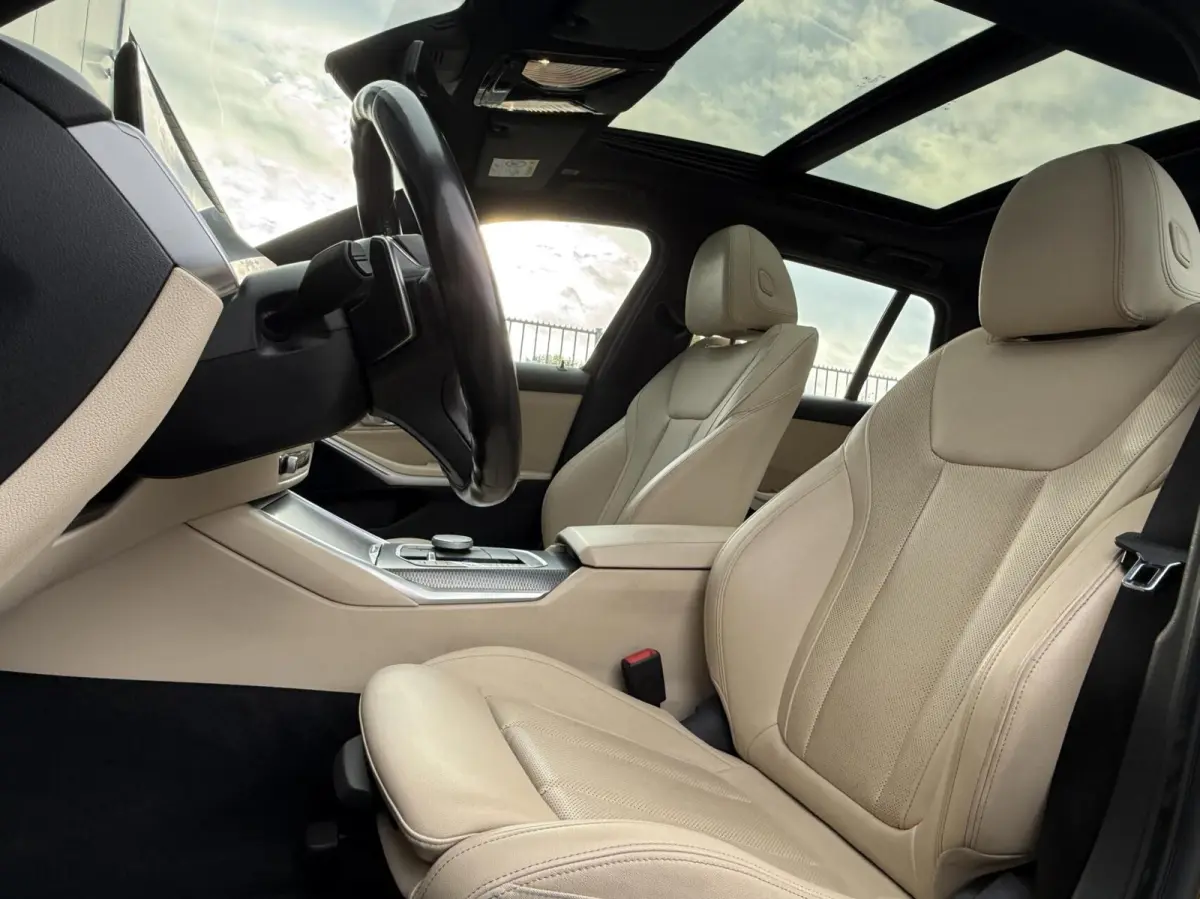 320e M-sport|PANO|Leer|Hifi|Sfeer|18''