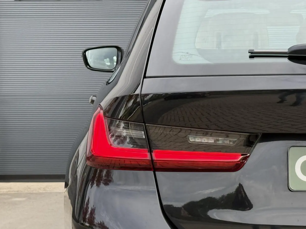 320e M-sport|PANO|Leer|Hifi|Sfeer|18''