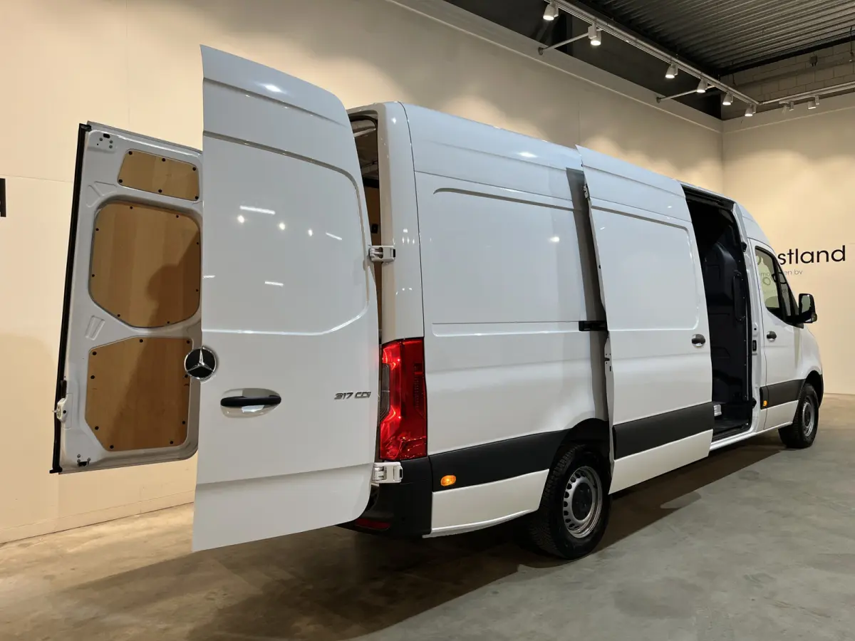 317 CDI L3H2 RWD / Euro 6  / Airco / Cruise Control / CarPlay / Camera / 3-Zits / 12.000 KM !!