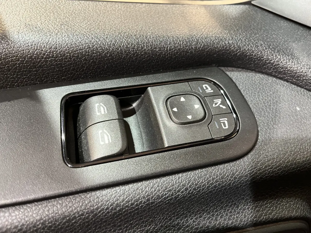 317 CDI L3H2 RWD / Euro 6  / Airco / Cruise Control / CarPlay / Camera / 3-Zits / 12.000 KM !!