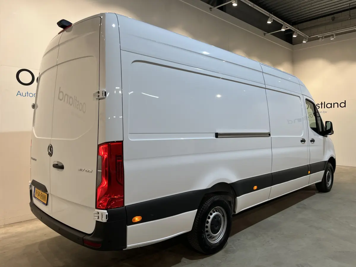 317 CDI L3H2 RWD / Euro 6  / Airco / Cruise Control / CarPlay / Camera / 3-Zits / 12.000 KM !!