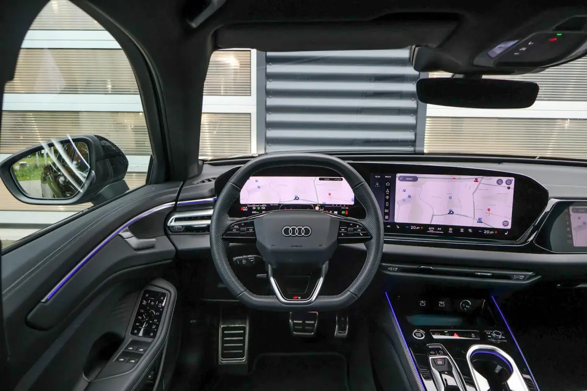 2.0 e-hybrid 367pk quattro S edition Competition | Luchtvering | Achterasbesturing | Trekhaak | Elek. Sportstoelen + Memory | MMI Bijrijdersdisplay | 360 Graden Camera