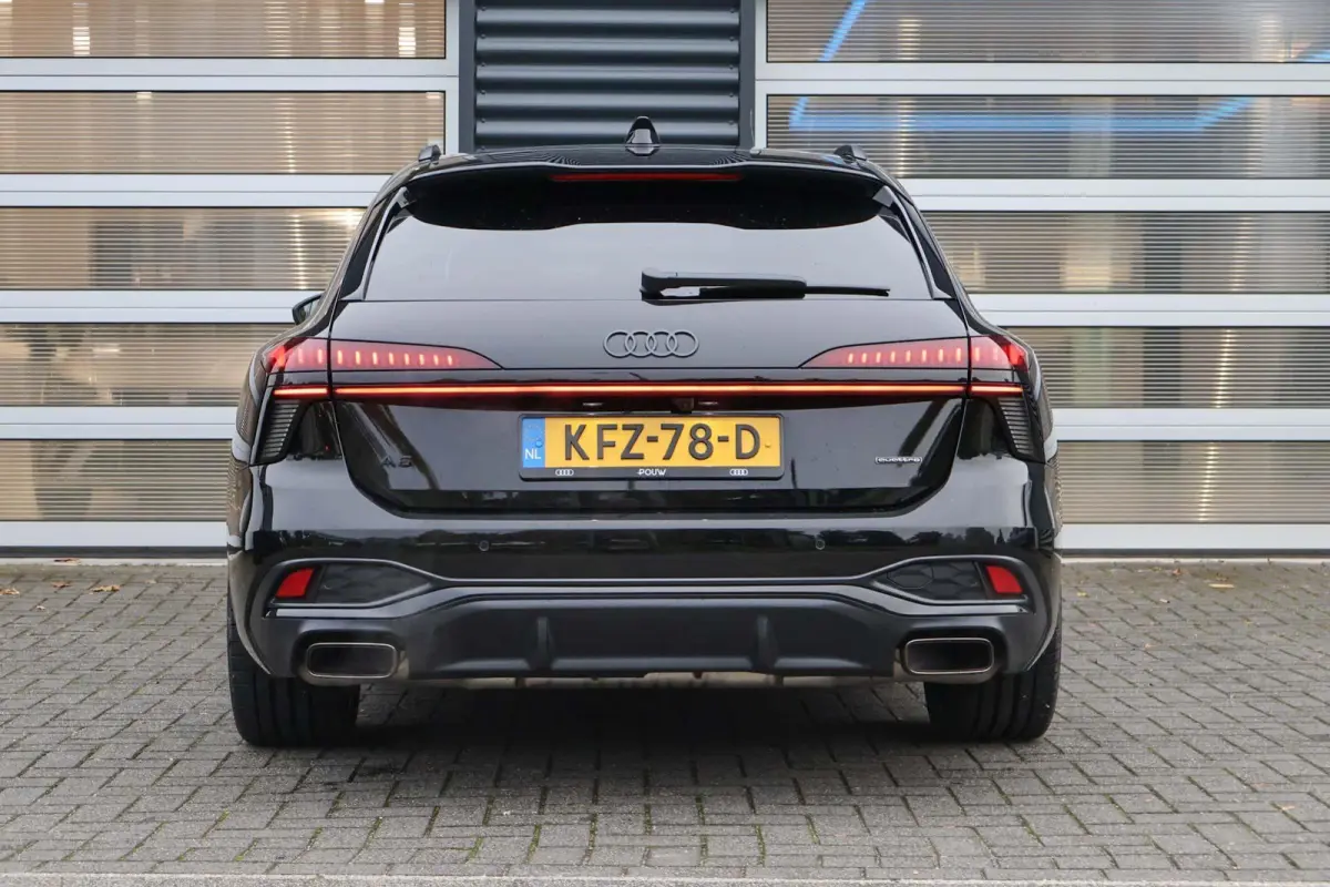 2.0 e-hybrid 367pk quattro S edition Competition | Luchtvering | Achterasbesturing | Trekhaak | Elek. Sportstoelen + Memory | MMI Bijrijdersdisplay | 360 Graden Camera