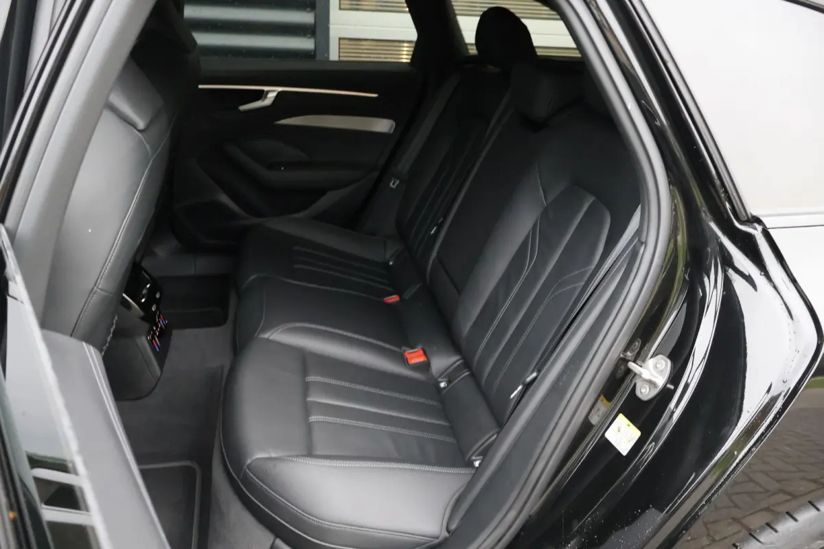 2.0 e-hybrid 367pk quattro S edition Competition | Luchtvering | Achterasbesturing | Trekhaak | Elek. Sportstoelen + Memory | MMI Bijrijdersdisplay | 360 Graden Camera